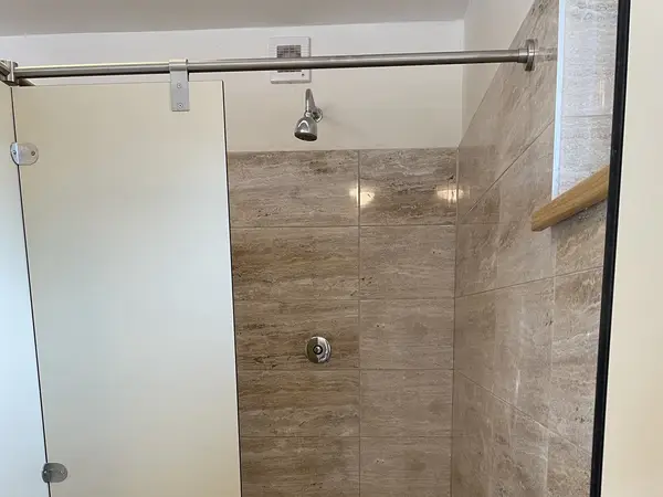 Sociální zařízení v kempu U Hrocha